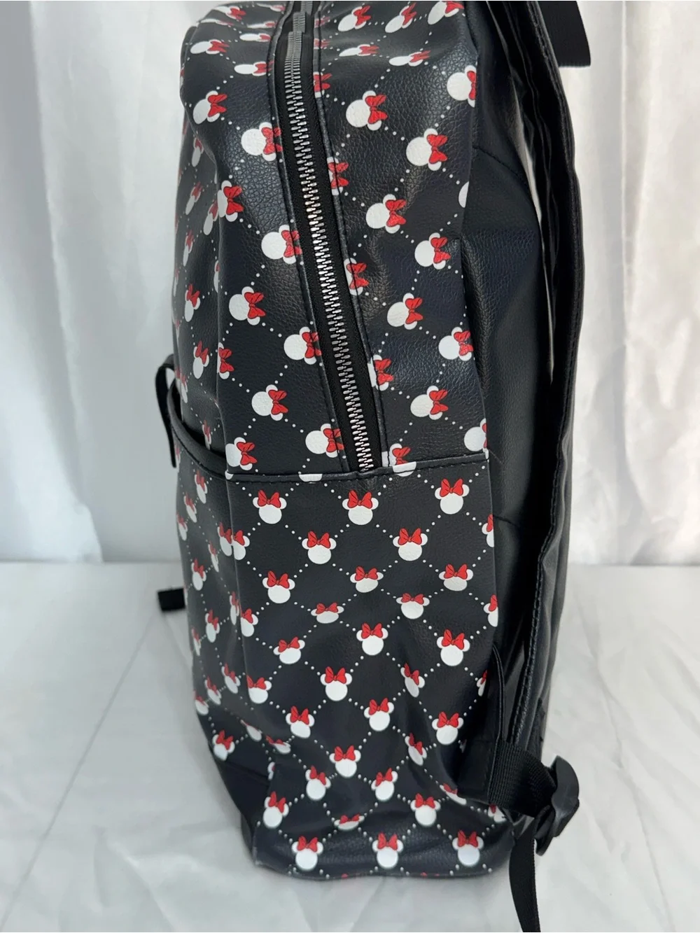 Disney Parks Official Minnie Mouse Student Laptop Backpack Red Black White